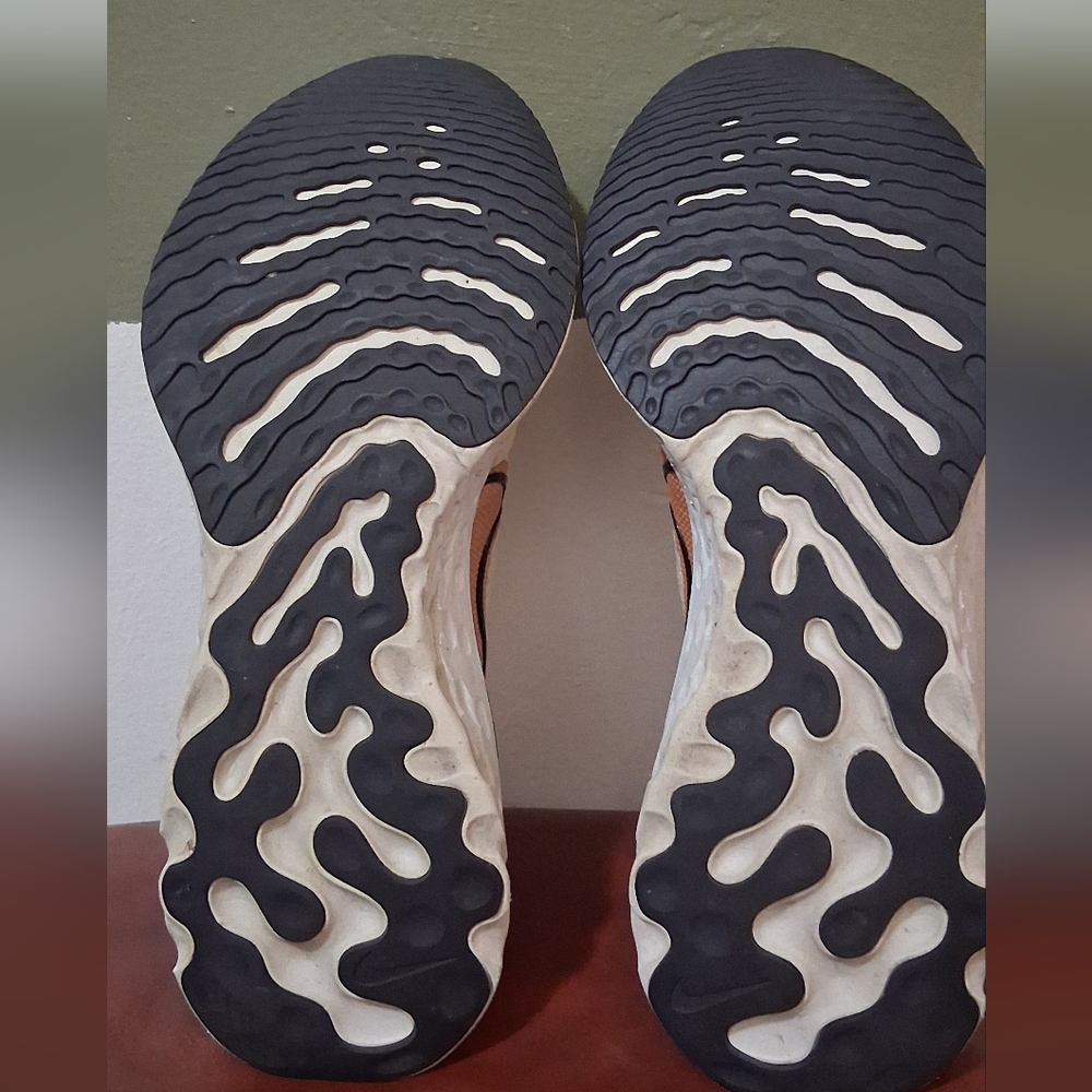 Nike Infinity React Running Sneakers - image 9